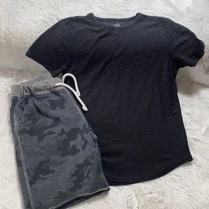 Jaywalker Boys Tee-Shirt - FREE Shorts Included!